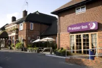 Premier Inn Colchester (Cowdray Avenue) Các khách sạn gần Colchester Institute