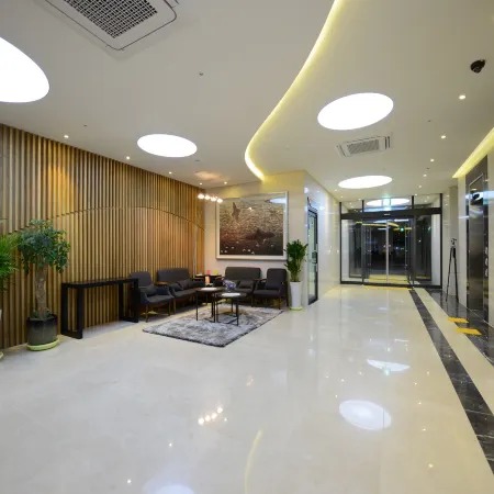 Dunsan Graytone Hotel Отели рядом с достопримечательностью «КАИСТ»