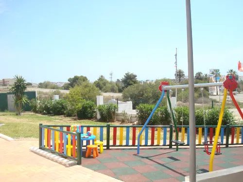 Impressive Apartment in Ground Floor with Terrace of 2 Rooms, A / A and Pool. 4