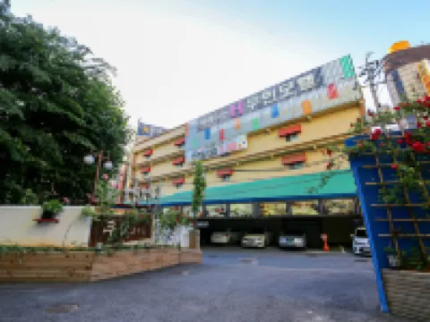 Gwangju H Motel Hotels near Gwangju History & Folk Museum