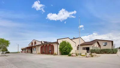Best Western West Hills Inn Hotels in 