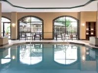 Embassy Suites by Hilton Houston Near the Galleria Các khách sạn gần Công viên Water Wall