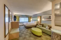 Crowne Plaza Lansing