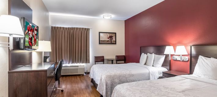 Red Roof Plus+ Tempe - Phoenix Airport Hotels in Tempe