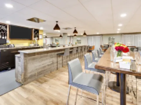 特溫福爾斯假日飯店 特溫福爾斯縣住宿飯店