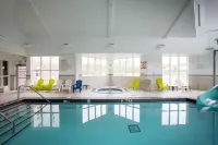 โรงแรม Holiday Inn Express Stellarton บาย IHG - ที่มีสระว่ายน้ำ