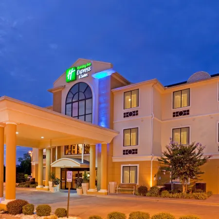 Holiday Inn Express & Suites MOUNT PLEASANT by IHG