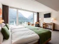 Engadiner Boutique-Hotel GuardaVal Hotels in Scuol