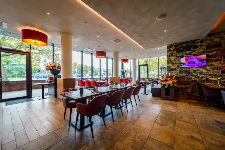 Bastion Hotel Tilburg Отели в г. Goirle