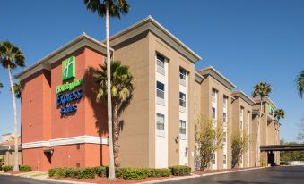 Holiday Inn Express & Suites Orlando International Airport