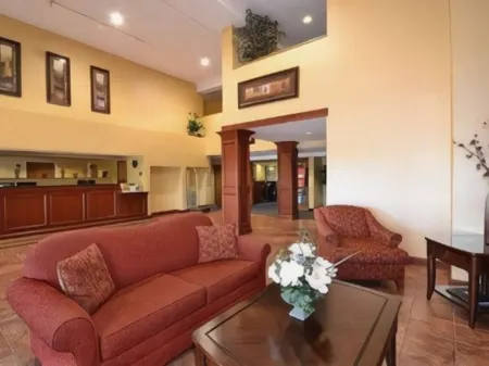 Red Roof Inn & Suites Chestertown Отели рядом с достопримечательностью «Create»