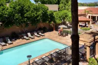 Sonesta Select Phoenix Camelback - Pool