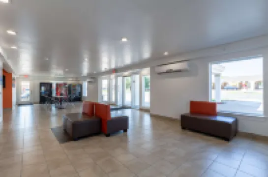 Studio 6 Bryan, TX - University Area