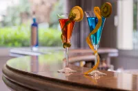 The Originals Boutique, Hôtel les Strélitzias - bar