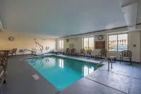 Sleep Inn & Suites - Pools