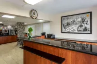 佈雷登頓-薩拉索塔地區速8飯店 Whitfield住宿飯店