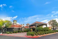 La Quinta Inn & Suites by Wyndham Phoenix Scottsdale Hotels in Fountain Hills
