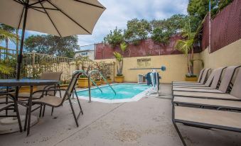 Quality Inn & Suites Hermosa Beach