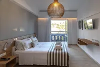 Triton Beachfront Village Hotel - Mountain view