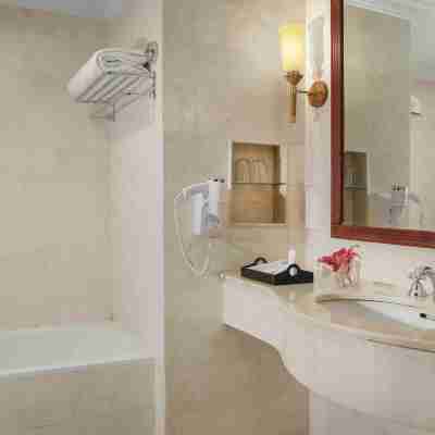 Grand Mercure Maha Cipta Medan Angkasa Rooms