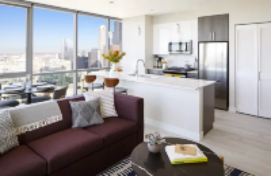 Sentral Michigan Avenue ในภาษาไทยคือ เซนทรัล มิชิแกน แอเวนิว โรงแรมใน