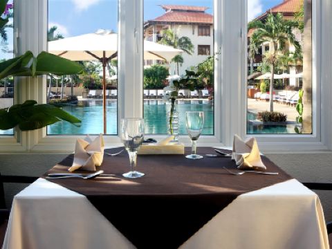 レストラン フラマ リゾート ダナンの写真