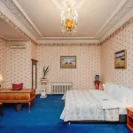 Legendary Hotel Sovietsky Các khách sạn gần Điện Kremli