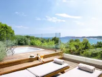 Somewhere Boutique Hotel Vouliagmeni - parking