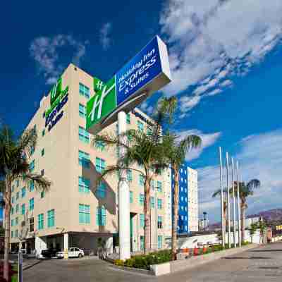 Holiday Inn Express & Suites Queretaro Hotel Exterior