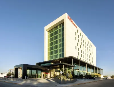 Hilton Garden Inn Aguascalientes Отели в г. 