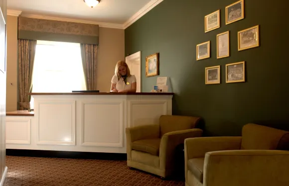 裏西斯豪斯酒店