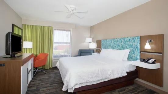 Hampton Inn & Suites Kansas City-Merriam