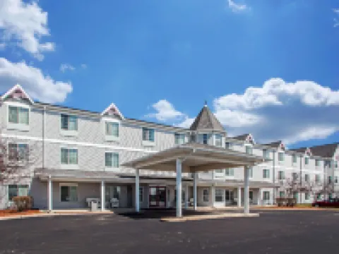 Comfort Inn & Suites Geneva- West Chicago Hotels in Kane County