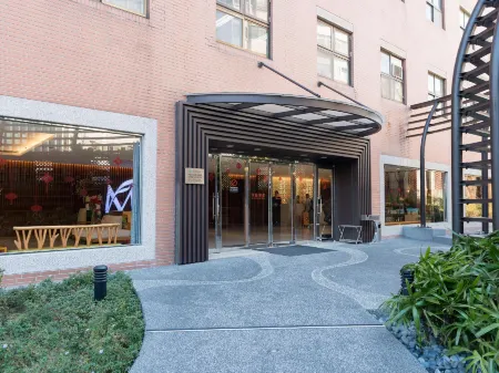 Mellow Fields Hotel Отели рядом с достопримечательностью «Chou's Honor Arch»