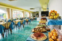 Hotel Parco Cartaromana - breakfast