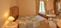 Auberge des Écluses Các khách sạn ở Carrieres-sous-Poissy