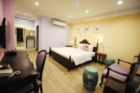 Focal Local Bed & Breakfast