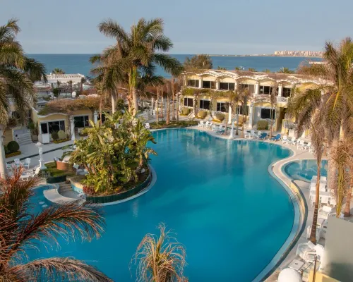 Paradise Inn Beach Resort Hoteles cerca de Playa Mamoura