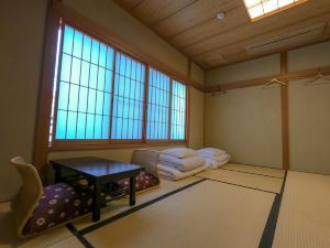 Gion Kyoto Miyagawacyo Guesthouse Hanakanzashi