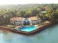 Acron Waterfront Resort - Beach
