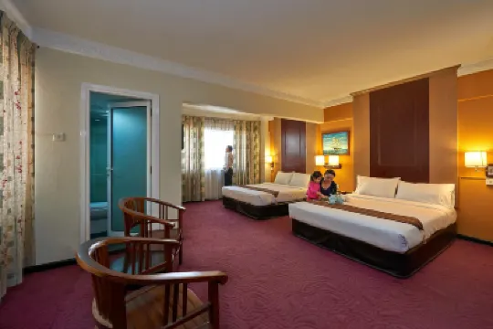 โรงแรมพาเลซ โรงแรมใกล้เพอร์ตามา ช็อปปิ้ง คอมเพล็กซ์