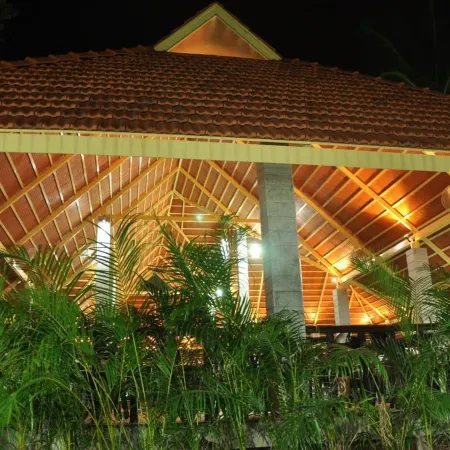Nijaguna Resorts & Spa Отели в г. Чамраджнагар
