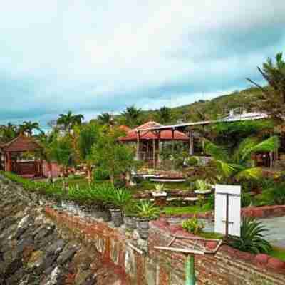 Watu Dodol Hotel & Restaurant Hotel Exterior