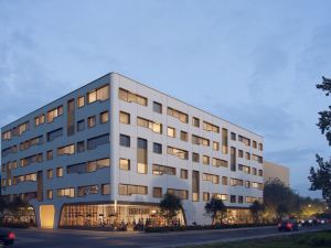 Holiday Inn Express & Suites Basel - Allschwil