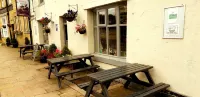 The Railway Hotel Hotel di Henshaw