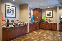 Hampton Inn & Suites by Hilton Mobile Airport University Area - Desayuno