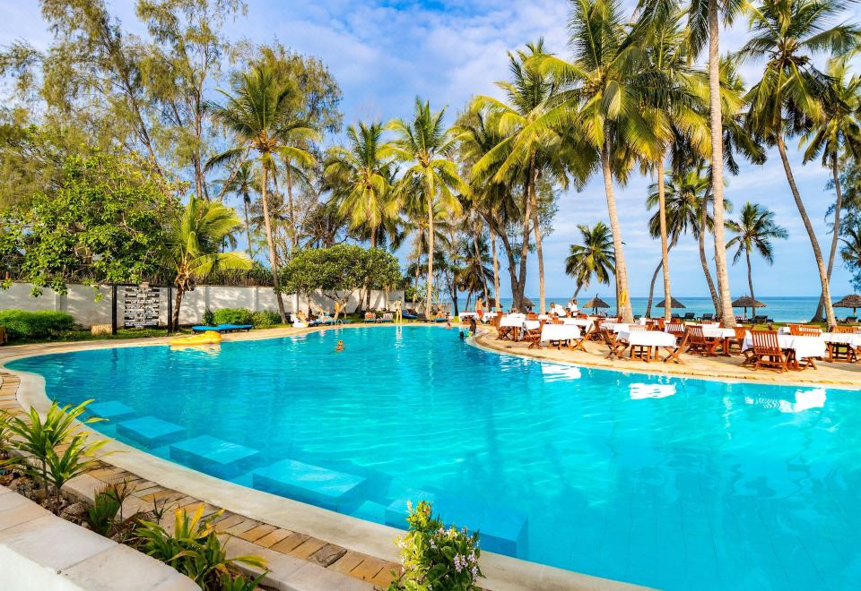 Baobab Beach Resort & Spa
