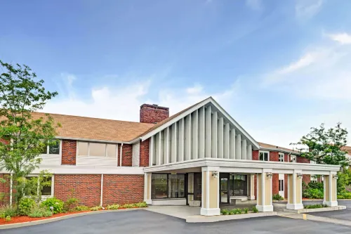 Ramada by Wyndham Seekonk Providence Area Hotels in Seekonk