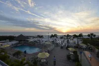 Plaza Beach Hotel - Beachfront Resort - Strand