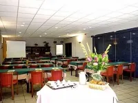 Hotel le Chatard Hotels in Bully